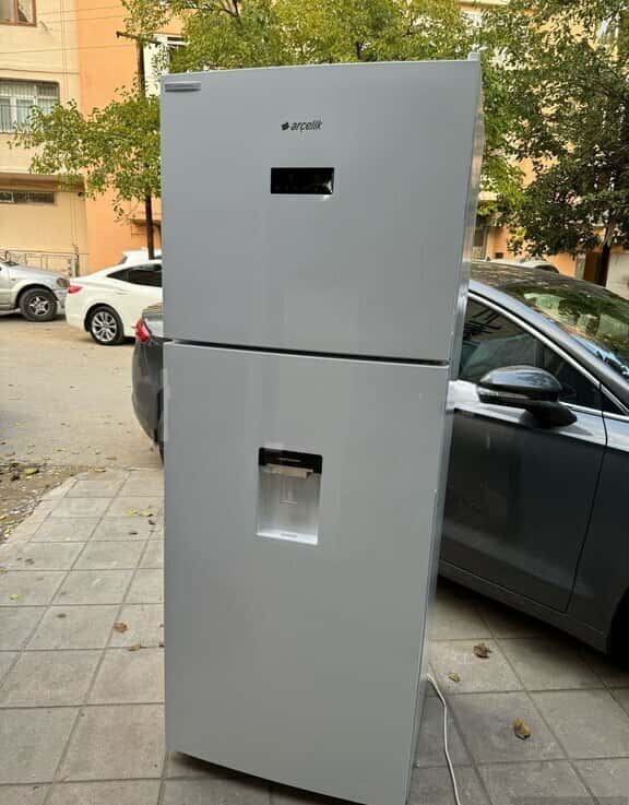 Indesit refrigerator - Tenderyard