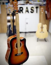 Akustik gitara , 11 simli — şəkil 12
