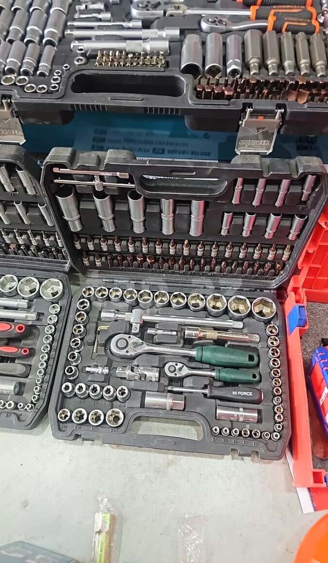 108-piece wrench and tool set - Tenderyard