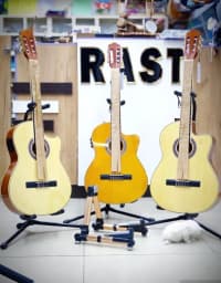 Klassik gitara , 6 simli — şəkil 1