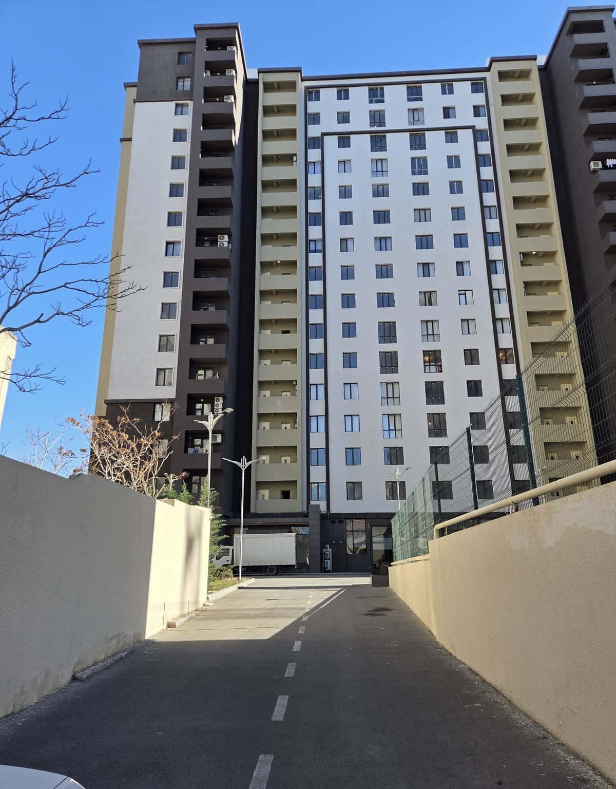 3 otaqlı mənzil 135 m² satılır - Tenderyard