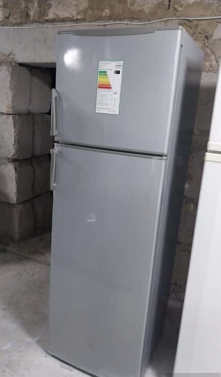 Indesit refrigerator - Tenderyard