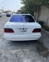 Mercedes E 320, 2001 il, 368000 km, 3200 L — şəkil 2