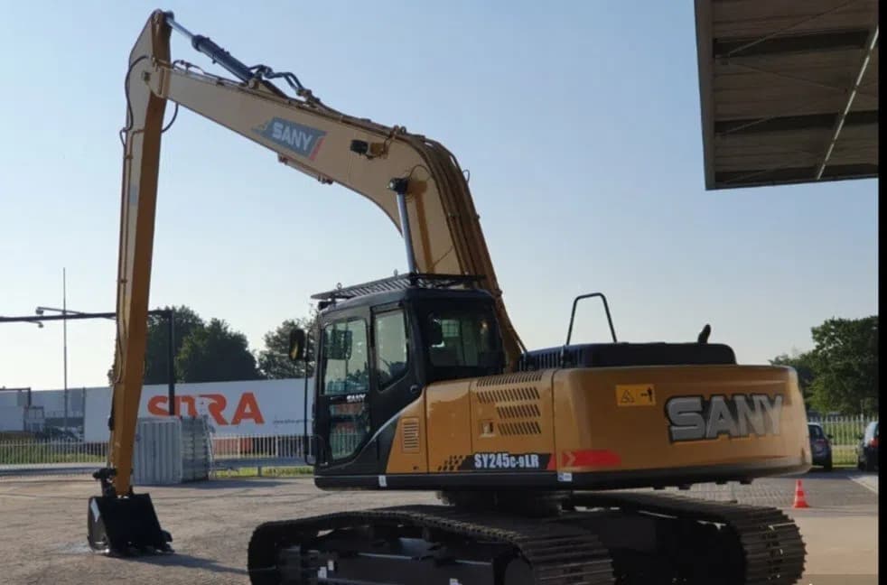 Ekskavator Sany SY245 LRE, 2025