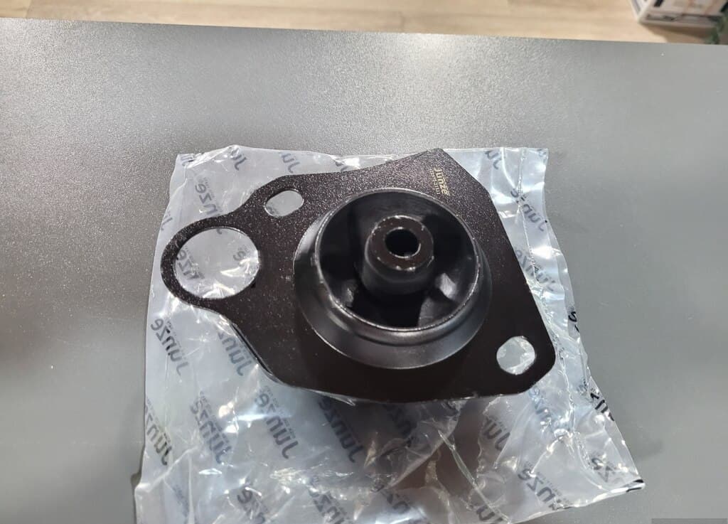 Mühərrik yastığı Toyota Prius 20