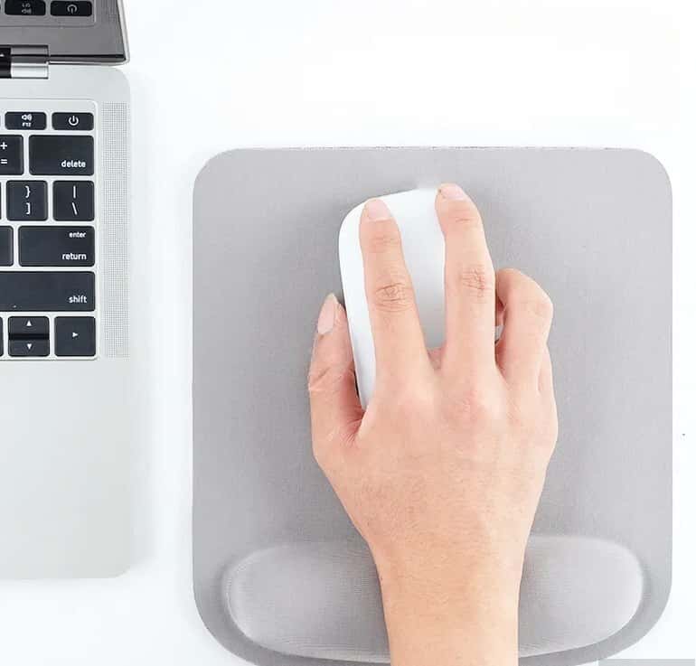 Ergonomic mouse pad with wrist support - Tenderyard