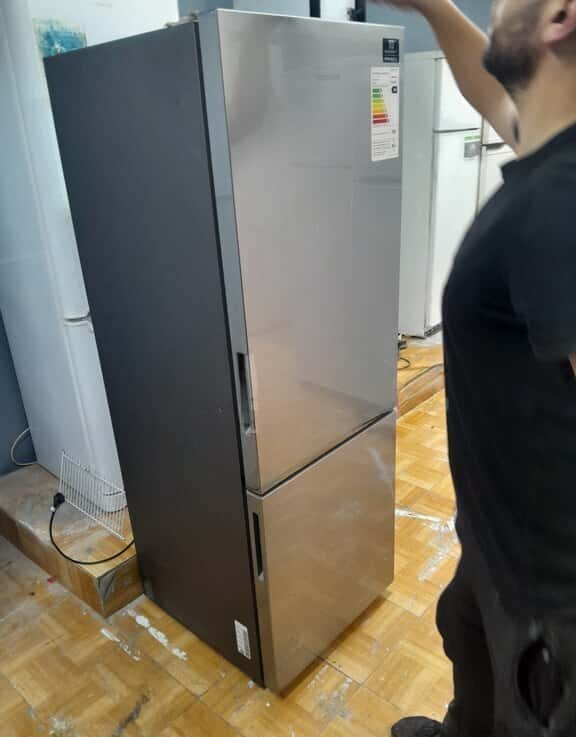 Indesit refrigerator - Tenderyard