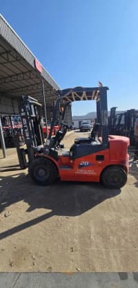 Forklift HELI CPCD20 dizel 2 ton — şəkil 2