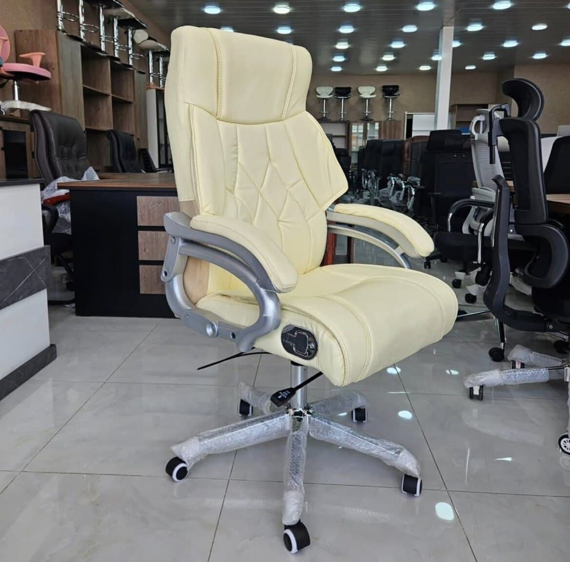 Qarışıq rəng, Ofis üçün kreslo