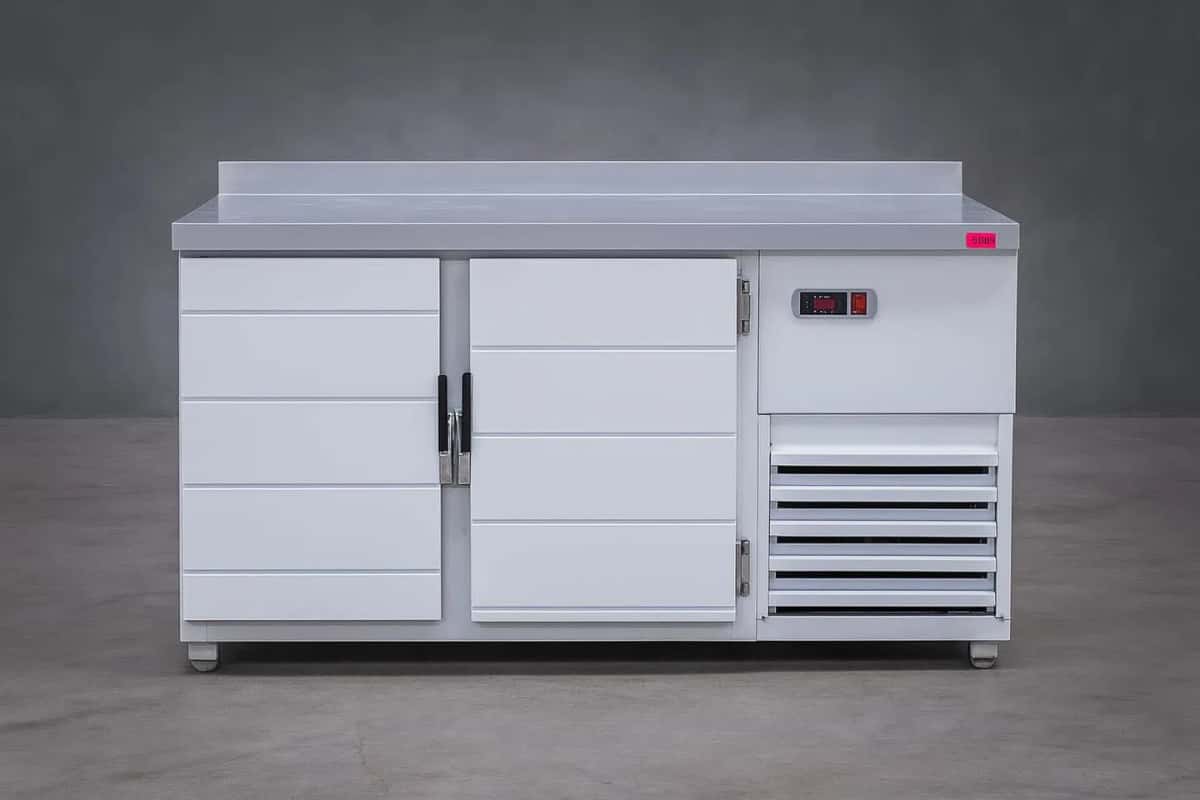 Refrigerated Display Cases for Markets and Kitchens - Tenderyard