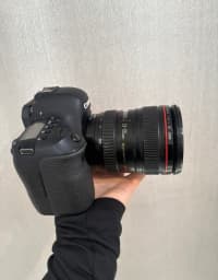 Fotoaparat Canon 6D Mark II + 24-70mm f/4 lens + UV filtr — şəkil 3