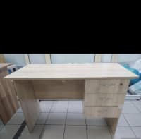 İşçi masası Qarışıq rəng — şəkil 1