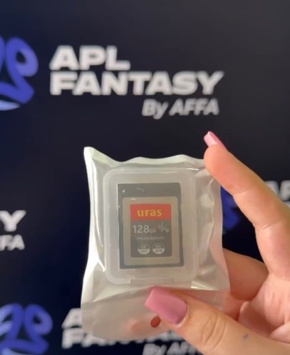 128 GB yaddaş kartı