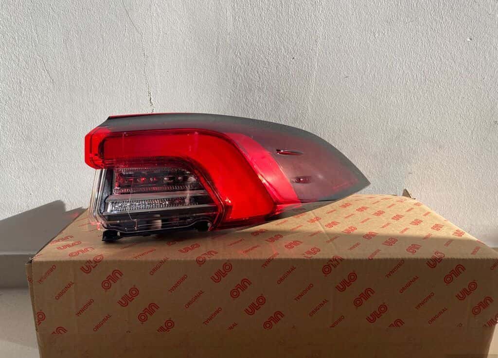 Stop işığı Toyota Corolla - Tenderyard