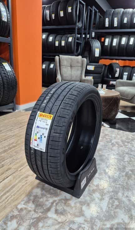 Pirelli P Zero PZ4 Sports 245/40 R20 99W XL Tire - Tenderyard