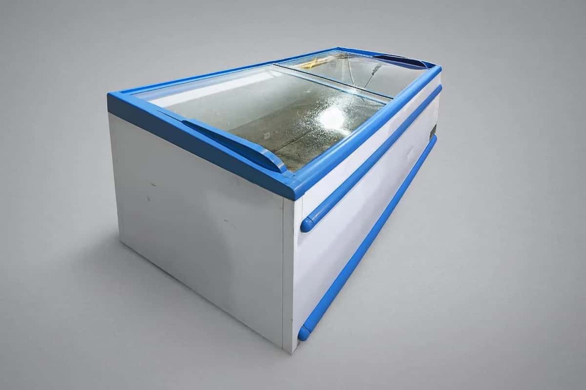 Refrigerated Display Cases and Kitchen Equipment for Markets - Tenderyard