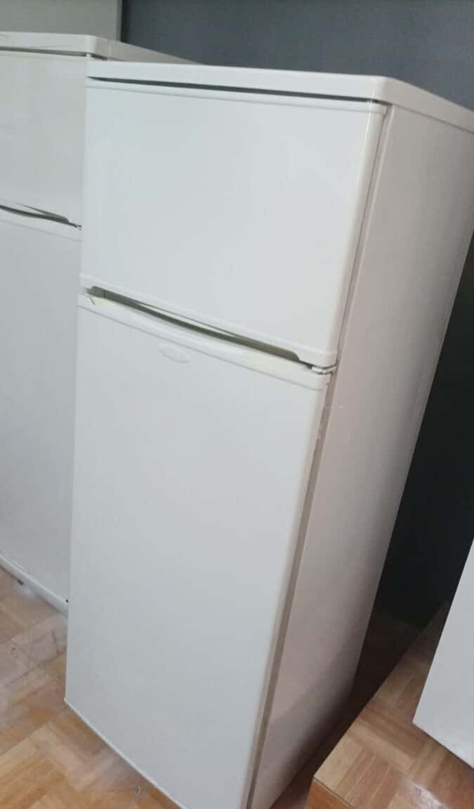 Indesit refrigerator - Tenderyard
