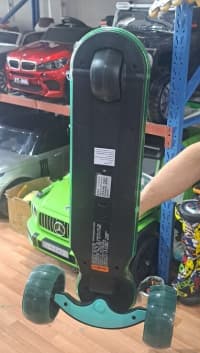 Uniseks uşaq skuteri, Elektrik skuter, Qara rəng — şəkil 9