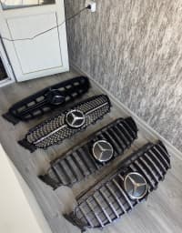 Radiator barmaqlığı Mercedes W213 6.3 AMG — şəkil 1