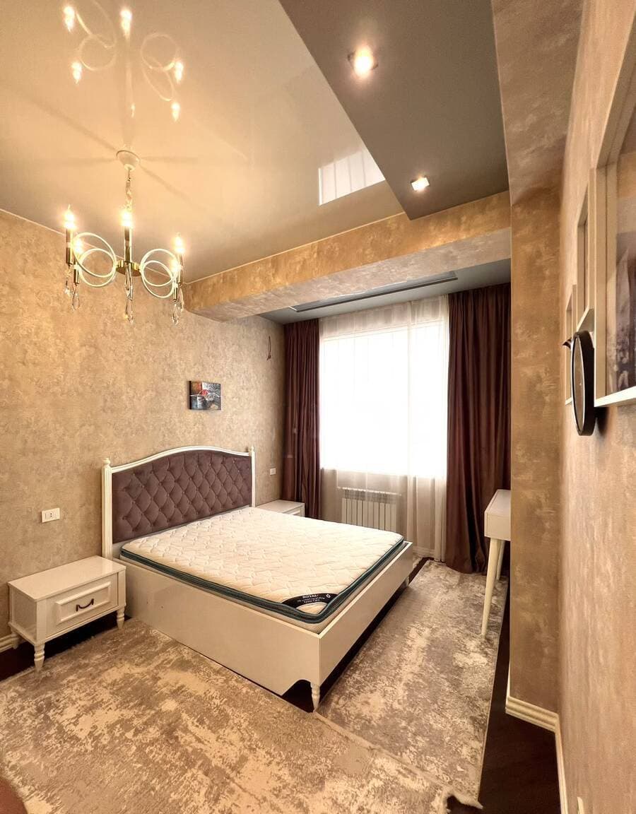 2 otaqlı mənzil 73 m² kirayə verilir