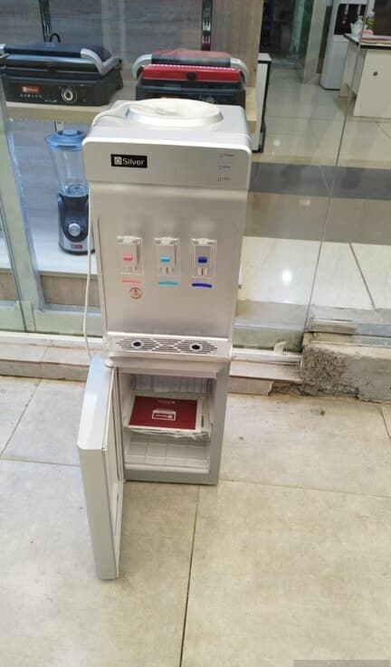 Hausberg dispenser