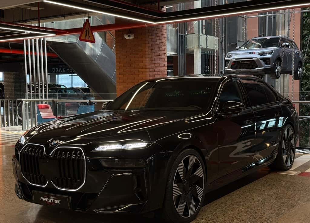 BMW i7, 2023 il, 9500 km - Tenderyard