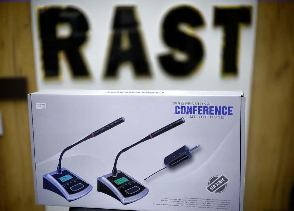 Wireless conference microphone set - Tenderyard