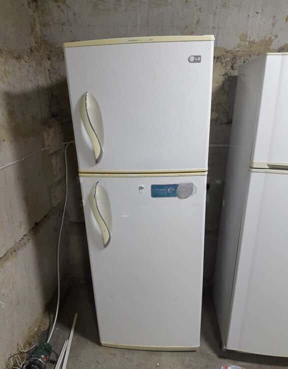 Indesit refrigerator - Tenderyard
