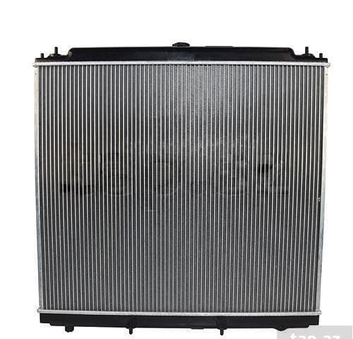 Su radiatoru Nissan Navara