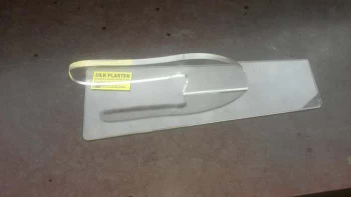 Transparent plastic trowel for Silk Plaster liquid wallpaper - Tenderyard