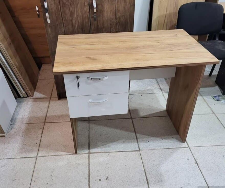 İşçi masası Qarışıq rəng