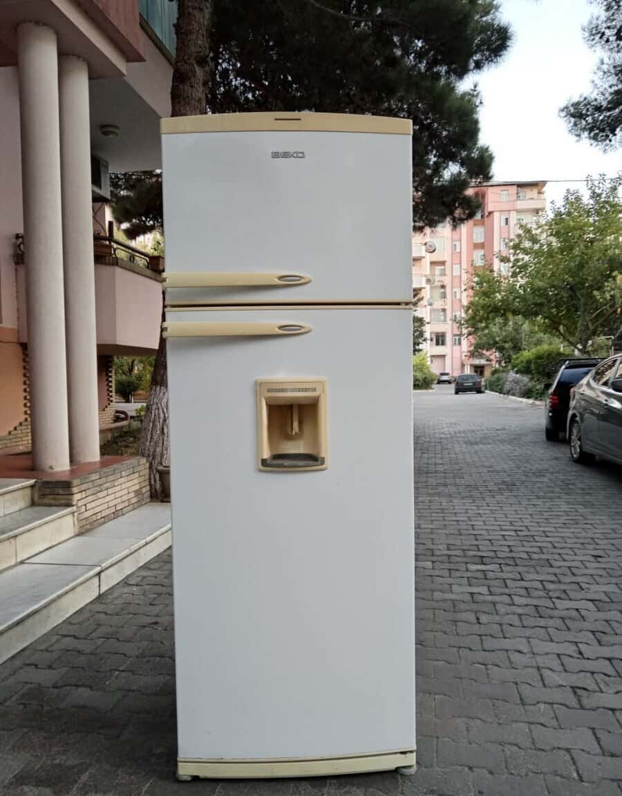 Indesit refrigerator - Tenderyard