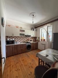 6 otaqlı həyət evi 200 m² satılır — şəkil 3