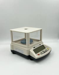 Laboratoriya tərəzisi 1000g/0.01g qoruyucu şüşəli — şəkil 4