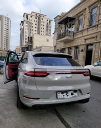 Avtomobil icarəsi Porsche Cayenne 2022 — şəkil 2