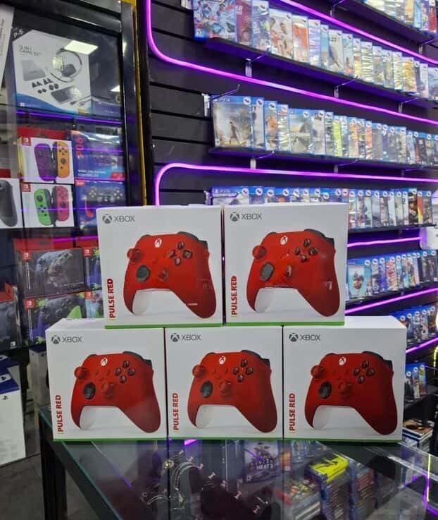 Xbox Wireless Controller Red - Tenderyard