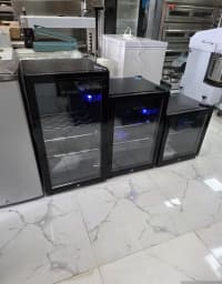 Soyuducu vitrin Bosch mini bar — şəkil 2