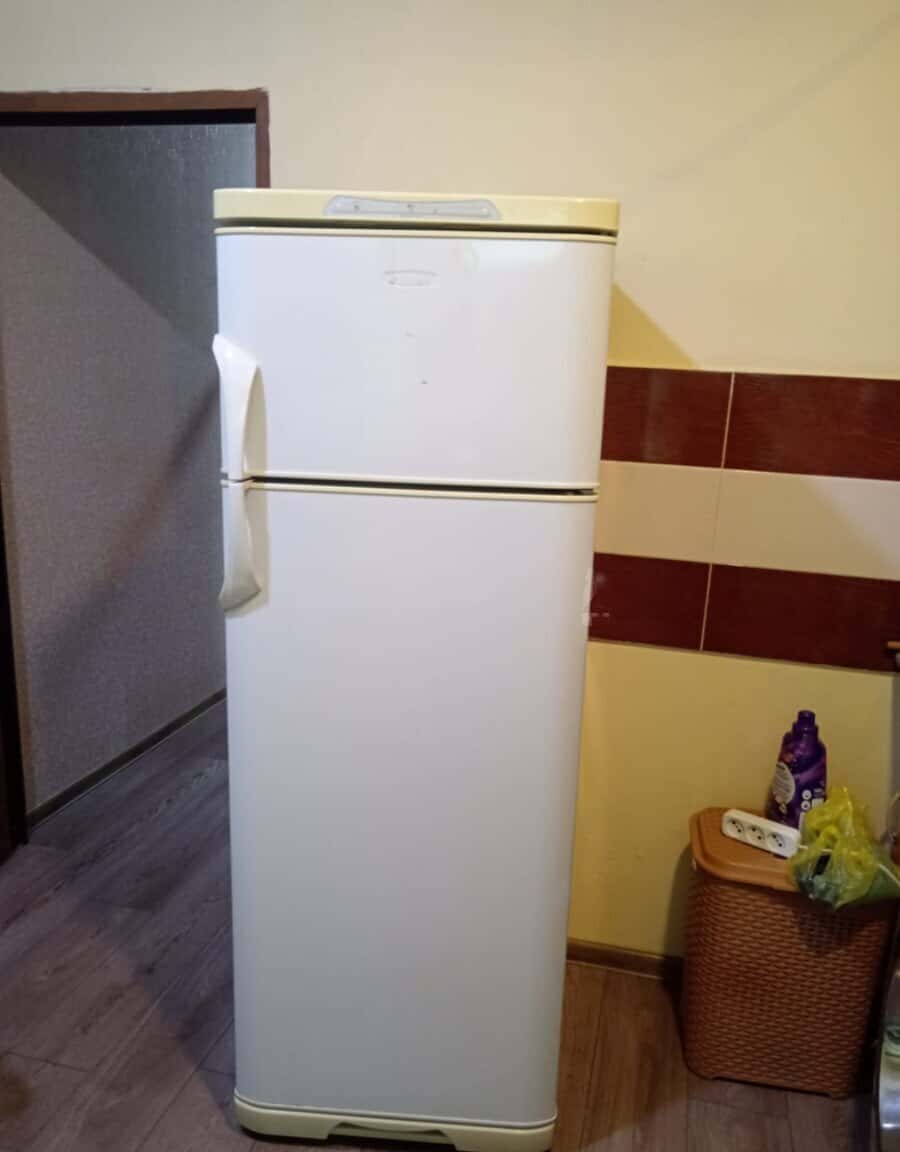 Indesit refrigerator - Tenderyard