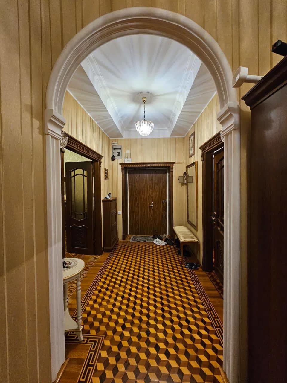 3 otaqlı mənzil 89 m² satılır