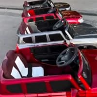 Uşaqlar üçün elektrikli və mexaniki oyuncaq avtomobillər — şəkil 18