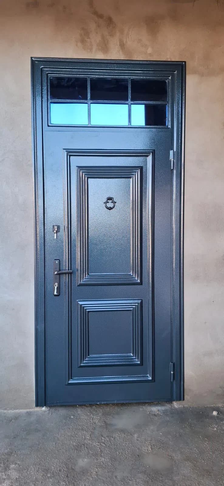 Metal giriş qapısı