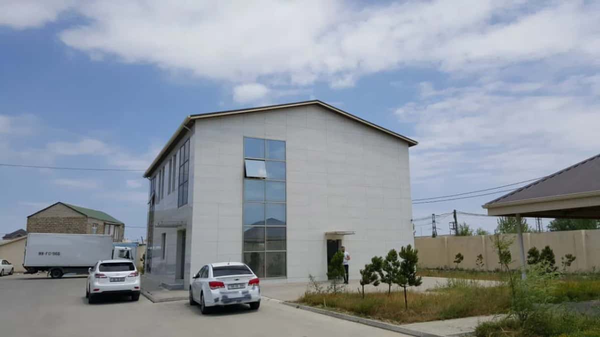 1450 m² sahəsi olan anbar kirayə verilir - Tenderyard
