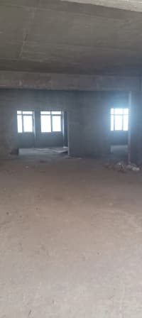 204 m² Təmirsiz obyekt satılır — şəkil 1