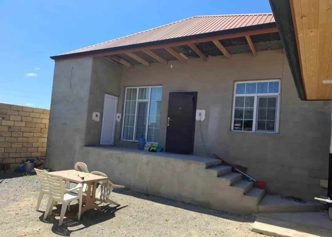 3 otaqlı həyət evi 80 m² satılır