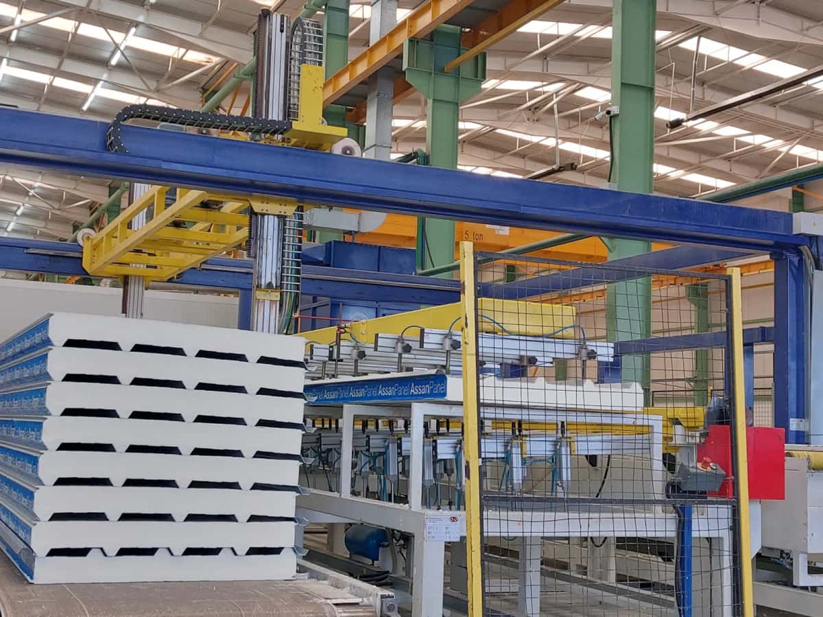 Mounting screws for roof and wall sandwich panels - Tenderyard