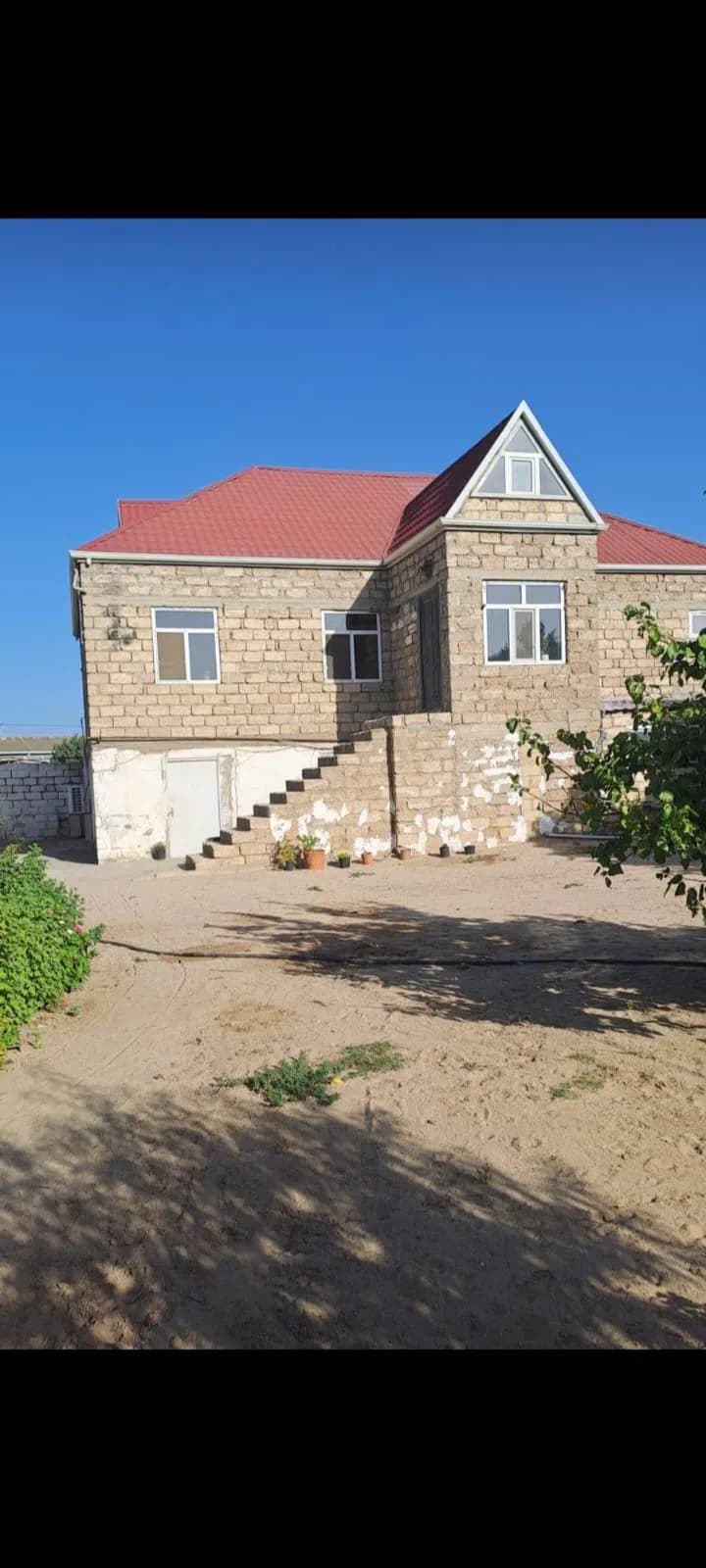 5 otaqlı həyət evi 165 m² satılır