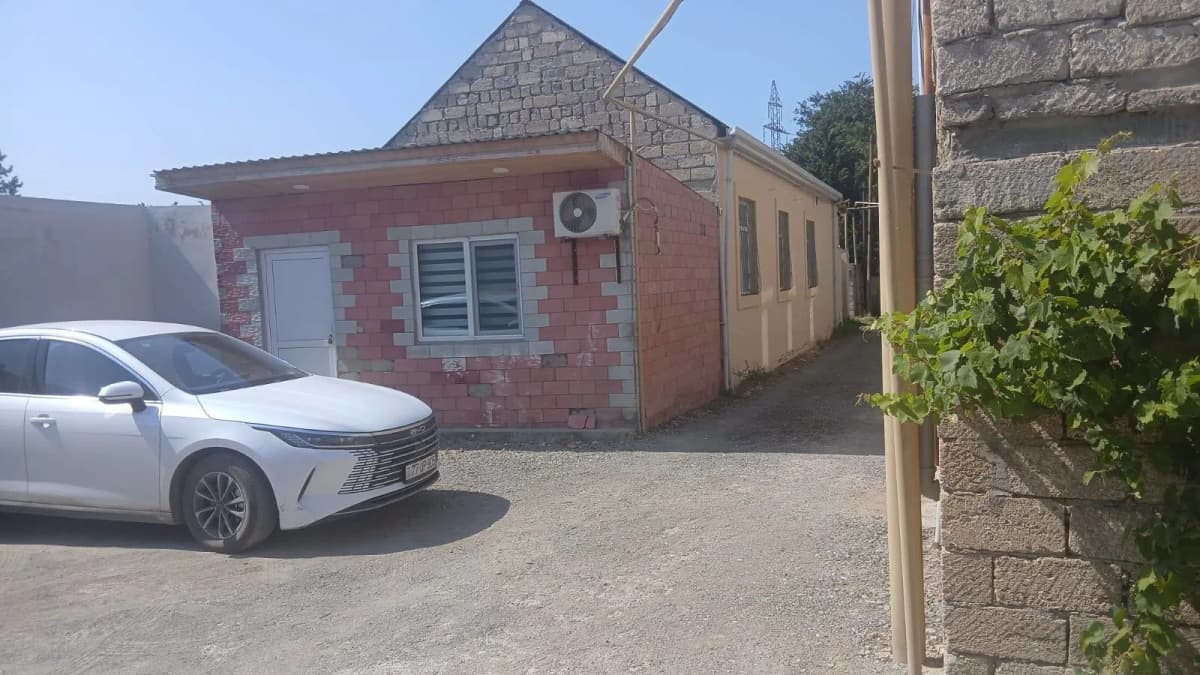 5 otaqlı həyət evi 170 m² satılır