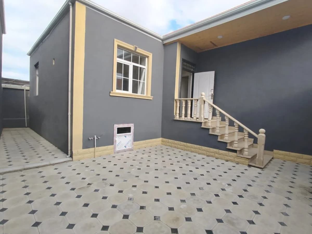 2 otaqlı həyət evi 88 m² satılır