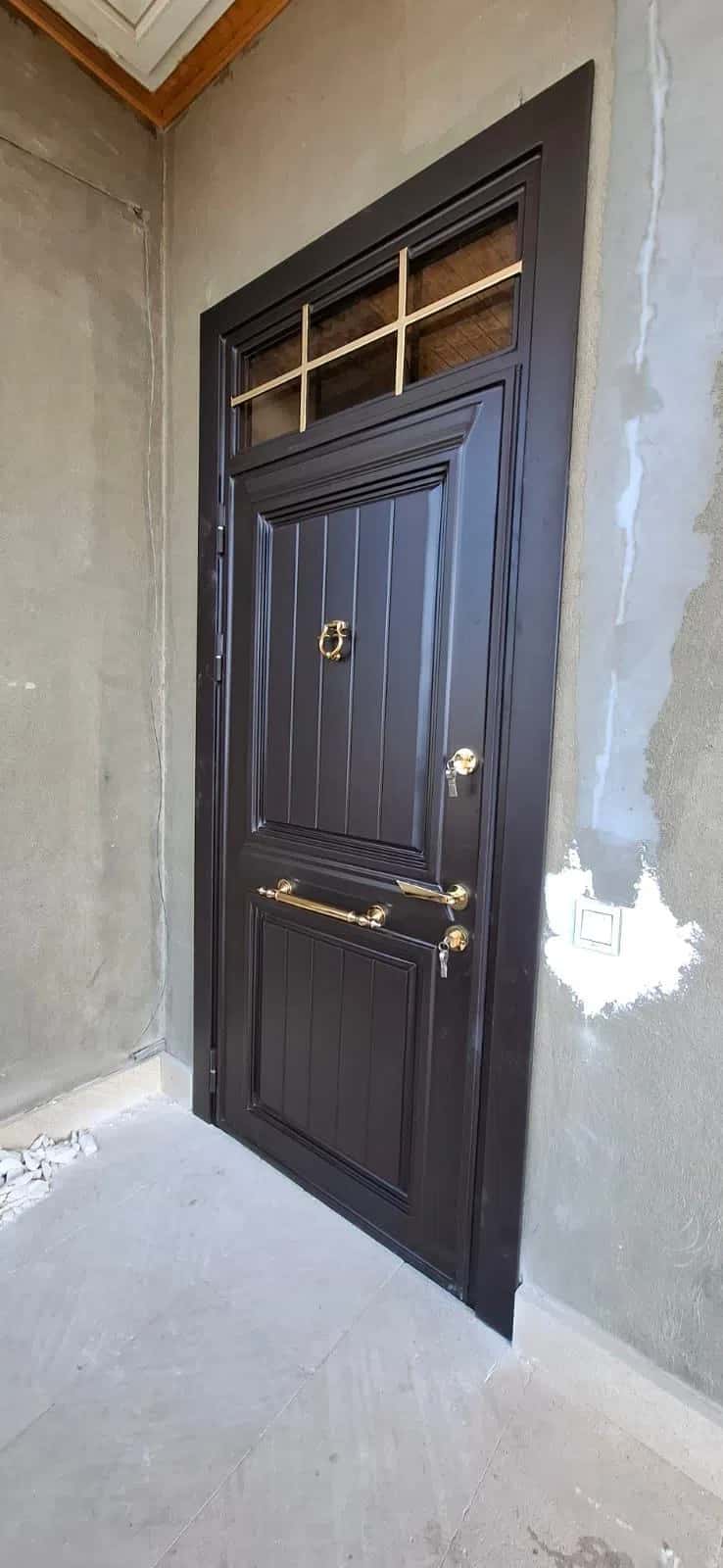 Metal entrance door - Tenderyard