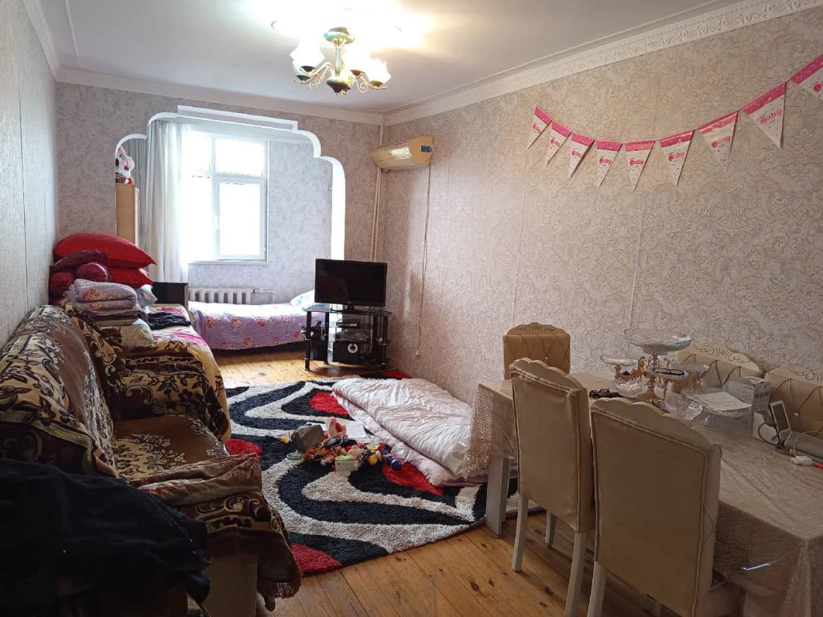 2 otaqlı mənzil 60 m² satılır